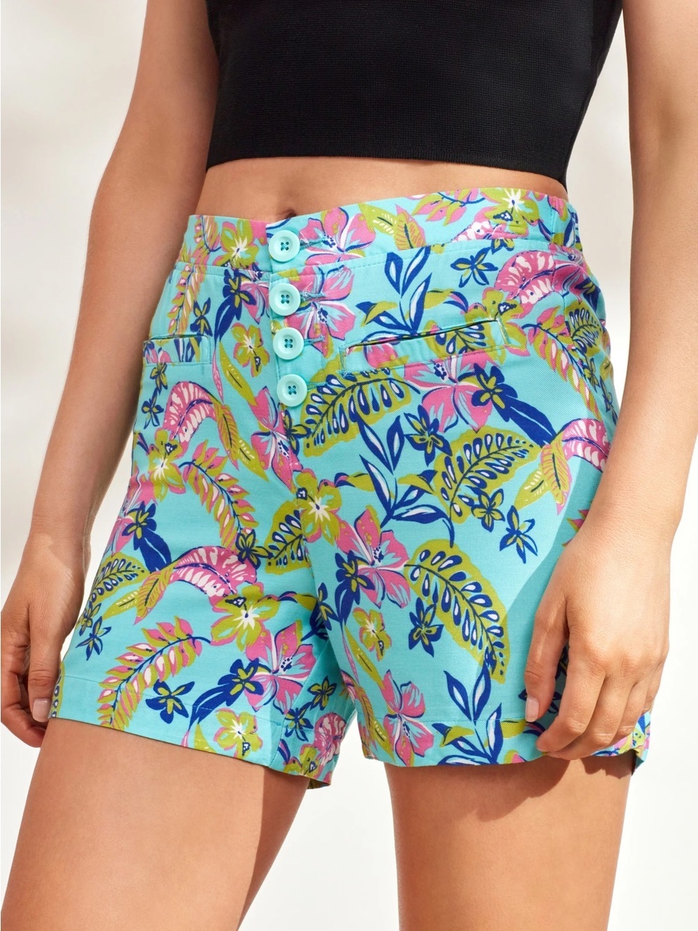 NWT Caribbean Joe Button Detail Pull On Short Tropical Blue Floral Sz L